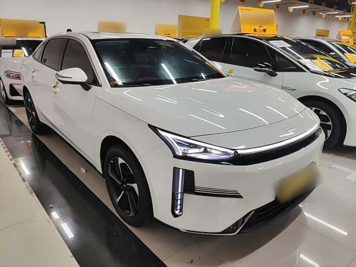 Geely Galaxy L6, 2026 — фото 4 из 9