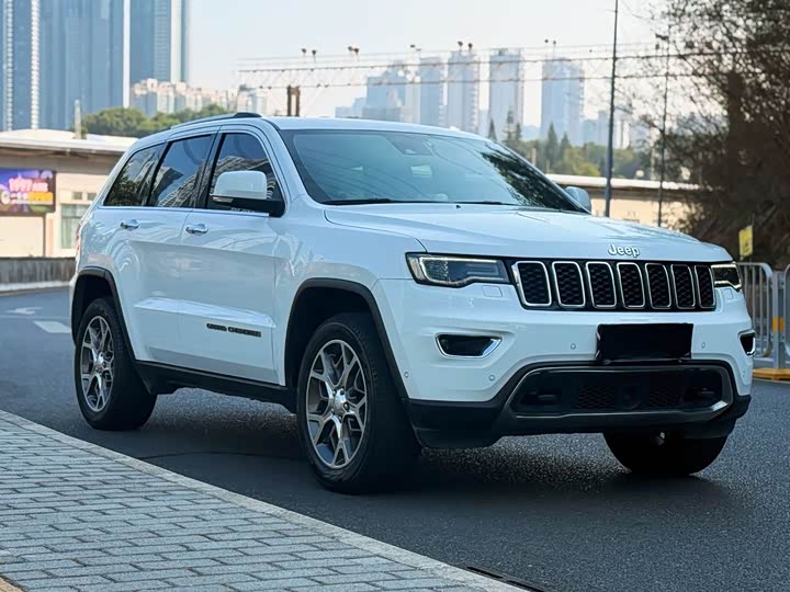 Jeep Grand Cherokee, 2022 — фото 3 из 12