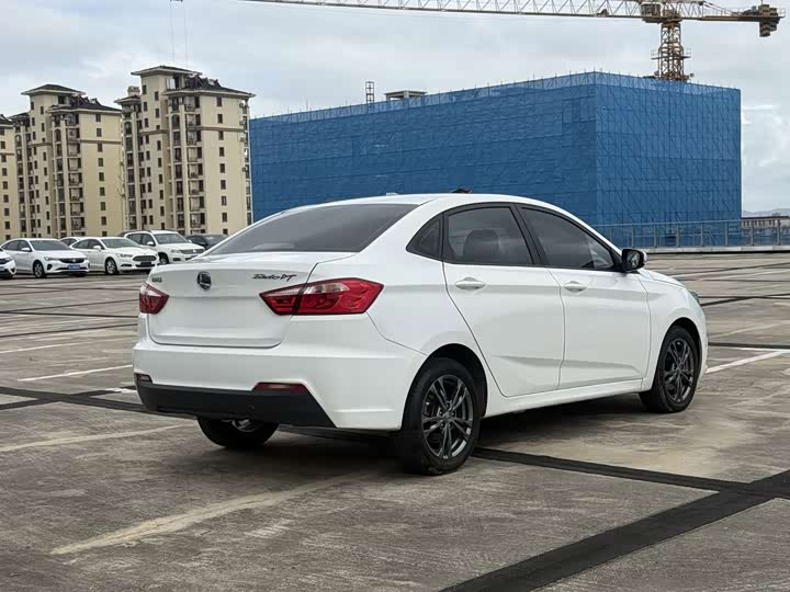 Changan Eado DT, 2021 — фото 3 из 9