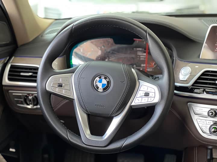 BMW 7 Series, 2022 — фото 7 из 9