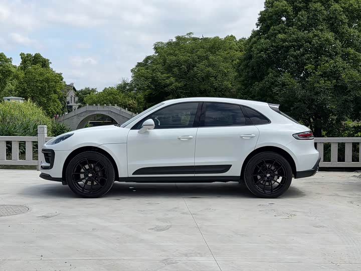 Porsche Macan, 2022 — фото 3 из 9