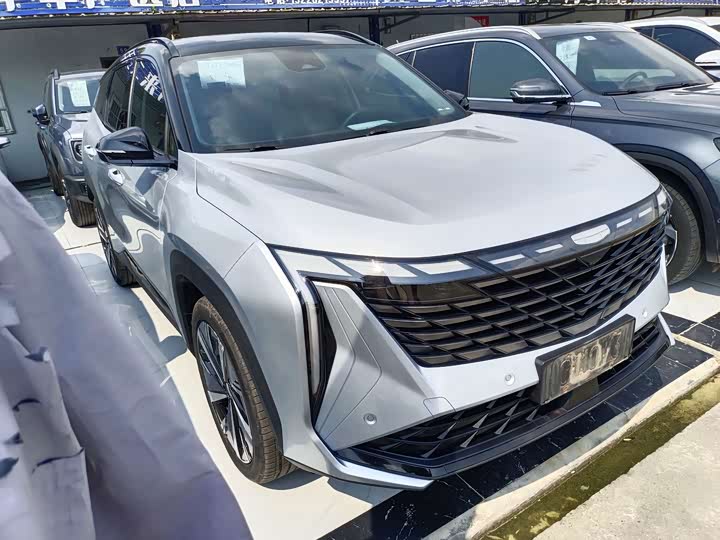 Geely Atlas L, 2022 — фото 3 из 9