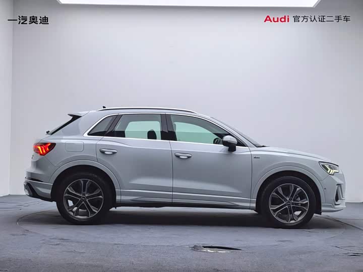 Audi Q3, 2024 — фото 3 из 9