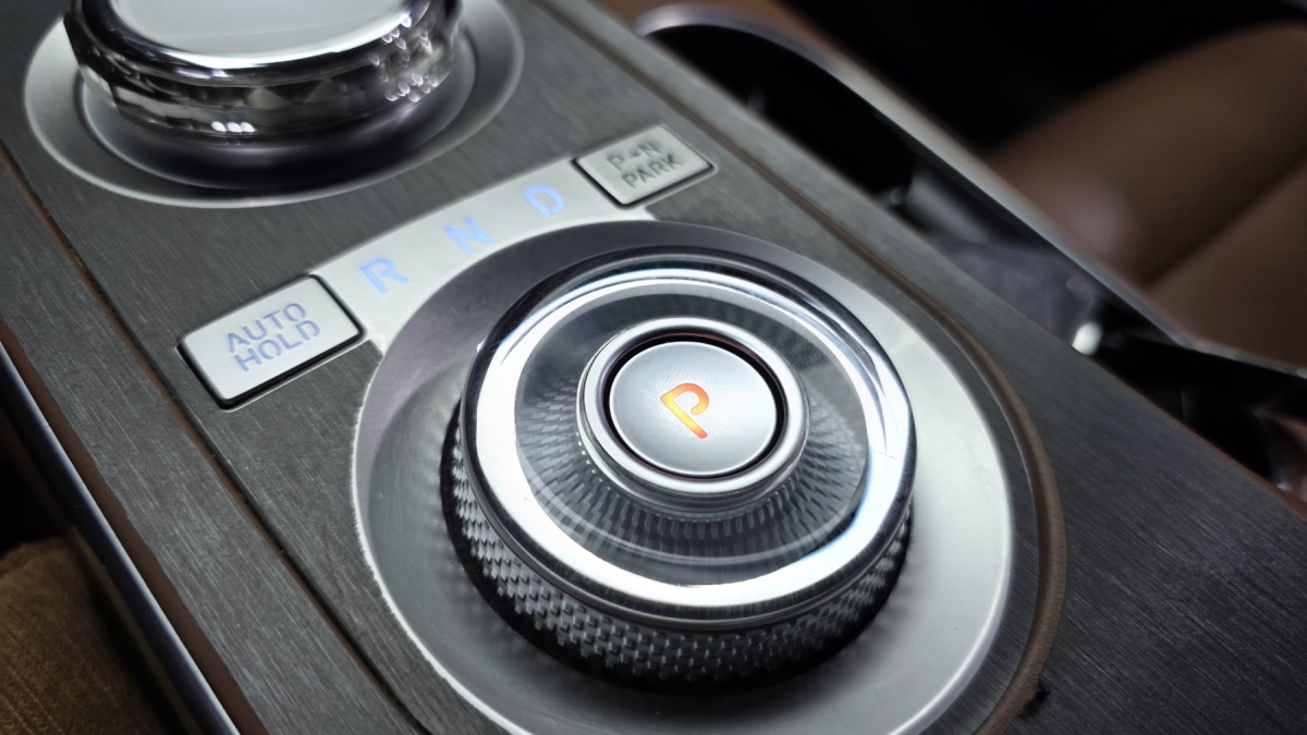 Genesis GV70, 2022 — фото 9 из 12