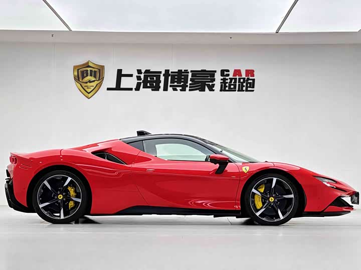 Ferrari SF90, 2023 — фото 6 из 9
