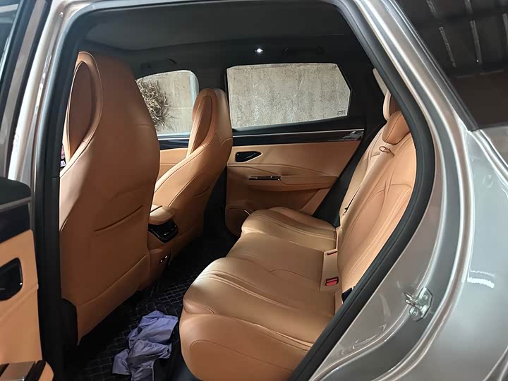 Geely Galaxy L7, 2025 — фото 9 из 9
