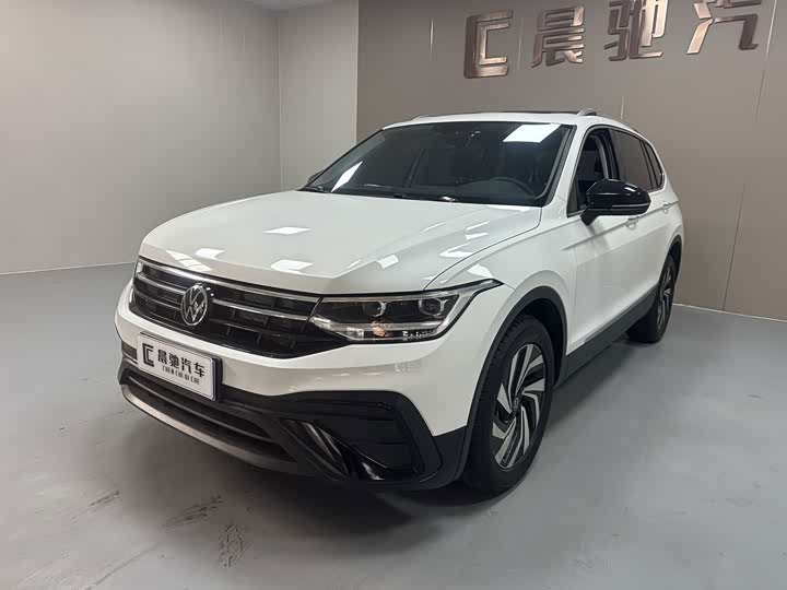 Volkswagen Tiguan L Pro, 2025 — купить в Орле под ключ