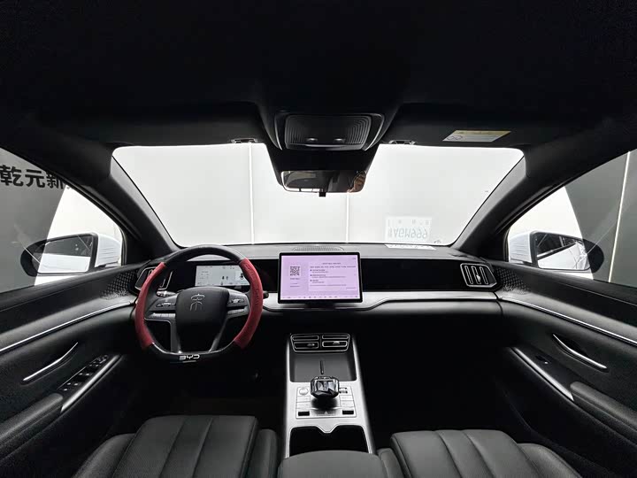 BYD Song Pro Hybrid, 2025 — фото 5 из 9