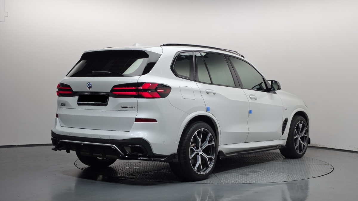 BMW X5, 2023 — фото 2 из 12