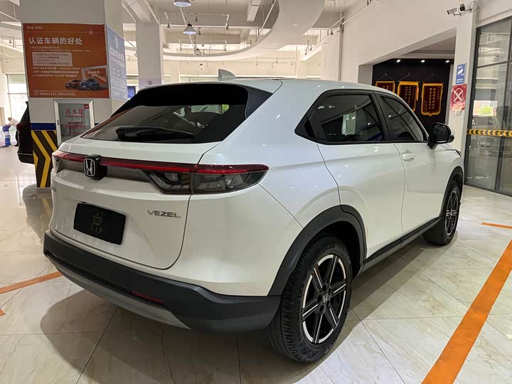Honda Vezel, 2023 — фото 4 из 9