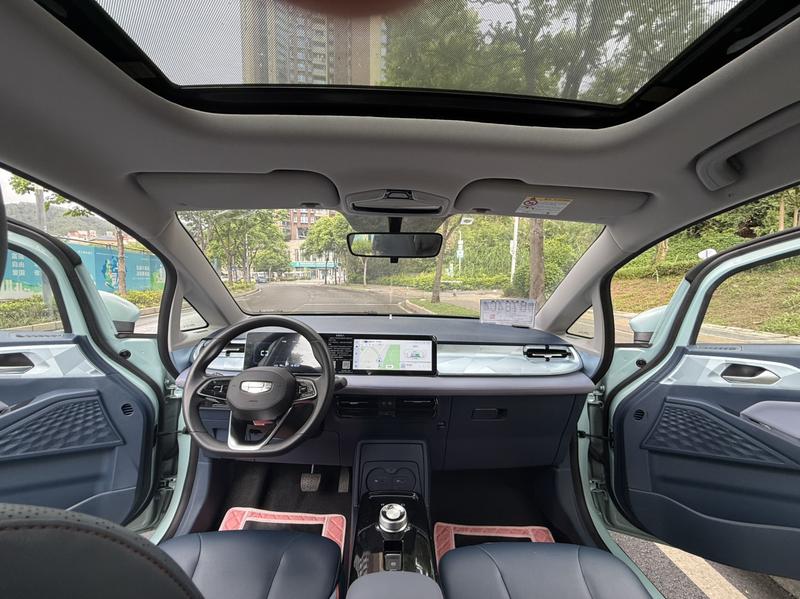 Geely Geometry E Firefly, 2022 — фото 9 из 12