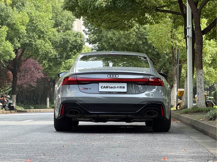 Audi RS 7, 2024 — фото 4 из 9