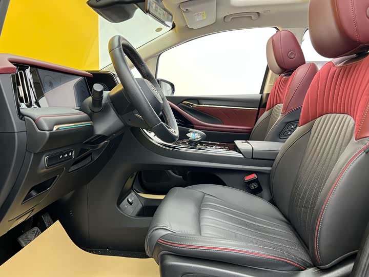 GAC Trumpchi E9, 2025 — фото 3 из 9