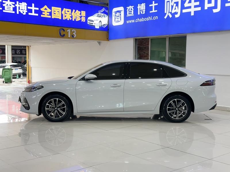 Geely Galaxy A7, 2025 — фото 4 из 12