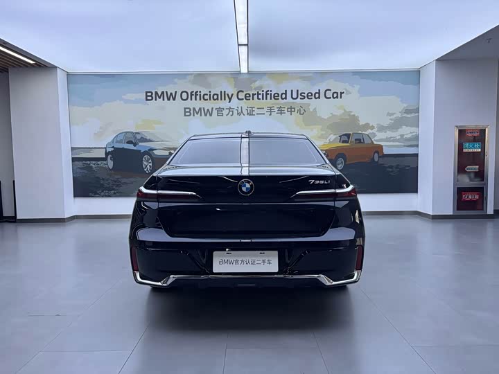 BMW 7 Series, 2025 — фото 6 из 9