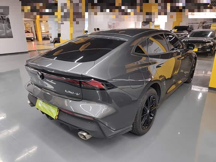 Changan UNI-V Hybrid, 2023 — фото 7 из 9