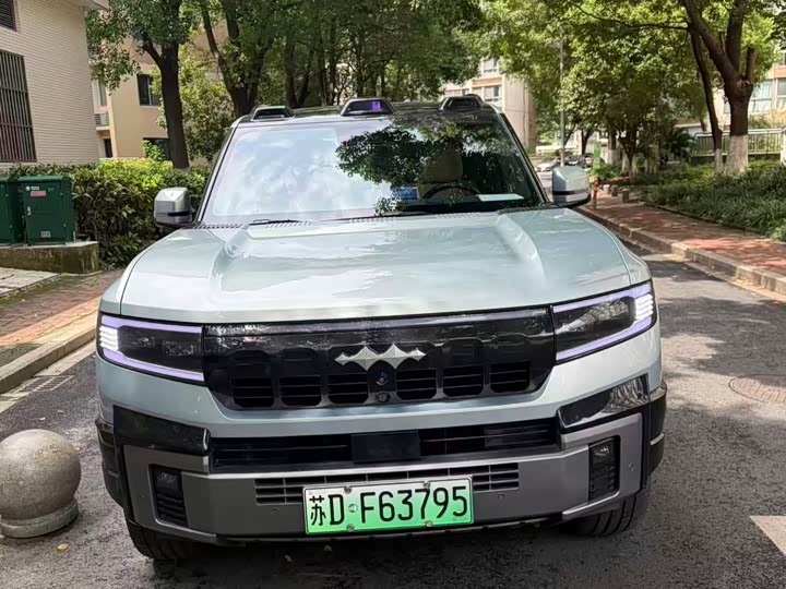 BYD FangChengBao Leopard 8, 2024 — фото 2 из 9
