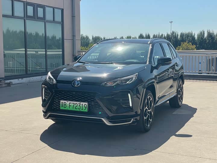 Toyota Wildlander Hybrid, 2023 — купить в Белгороде под ключ