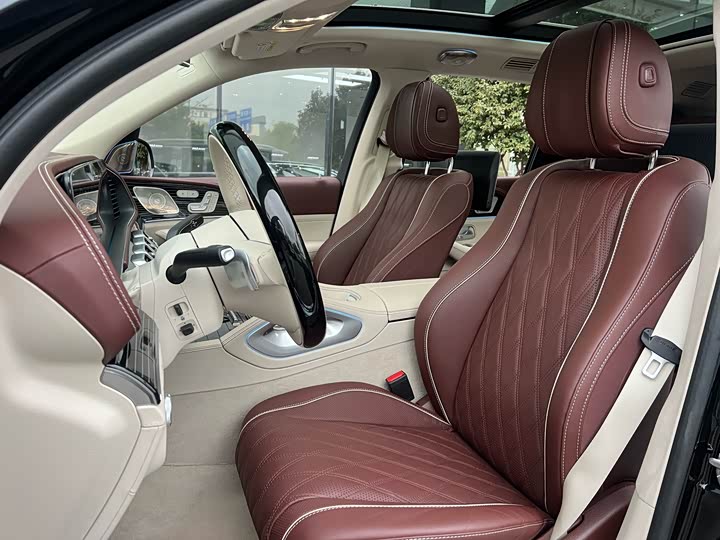 Mercedes-Benz Maybach GLS, 2025 — фото 7 из 10