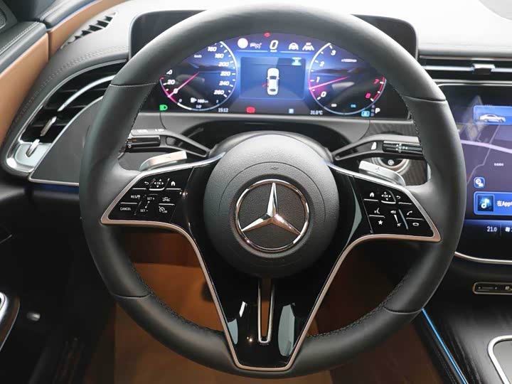 Mercedes-Benz E-Class, 2024 — фото 7 из 9