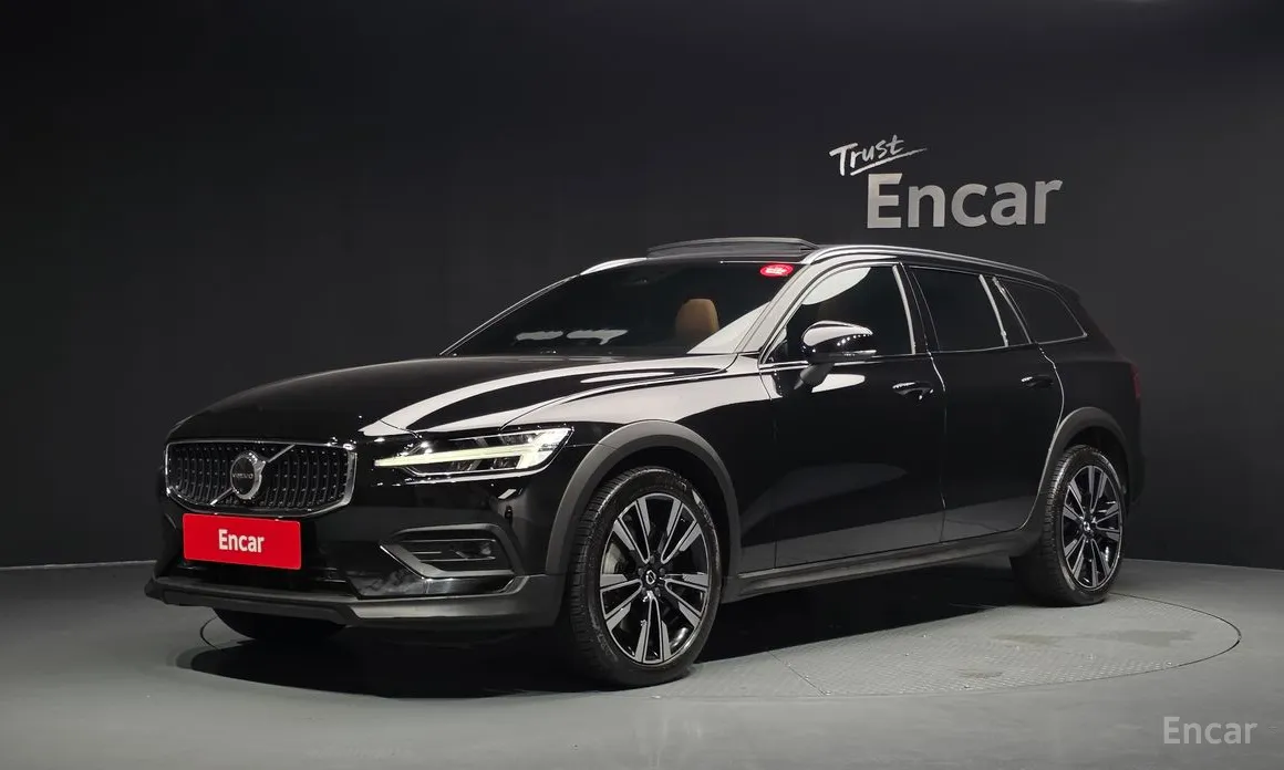 Volvo V60, 2022 — купить в Тольятти под ключ