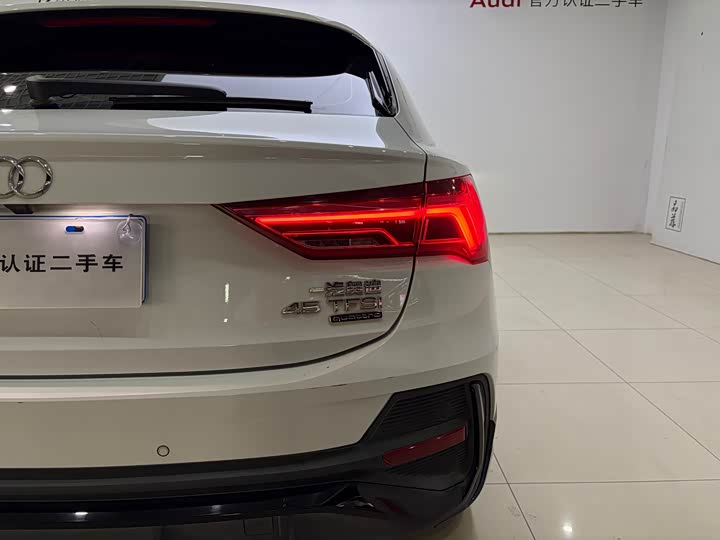 Audi Q3 Sportback, 2021 — фото 6 из 9