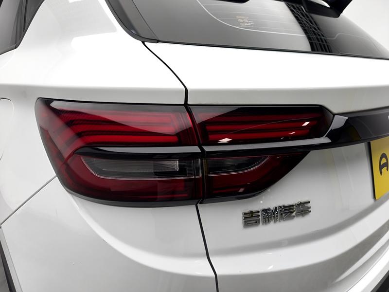 Geely Coolray, 2024 — фото 10 из 12