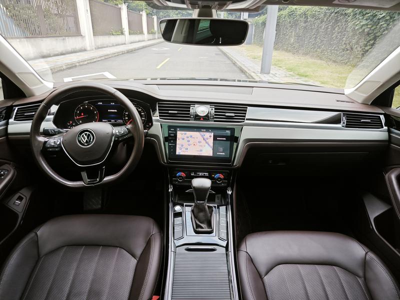 Volkswagen Phideon, 2023 — фото 9 из 12
