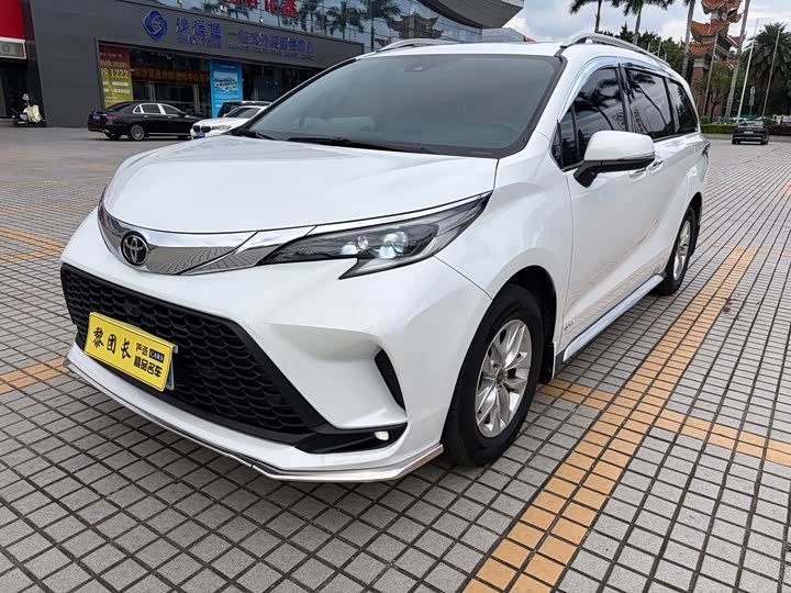 Toyota Granvia, 2024 — купить в Ижевске под ключ