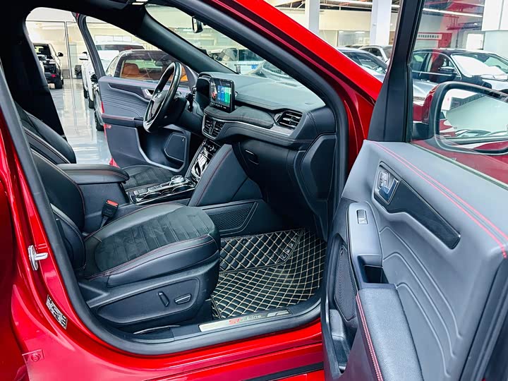 Ford Escape, 2021 — фото 8 из 9
