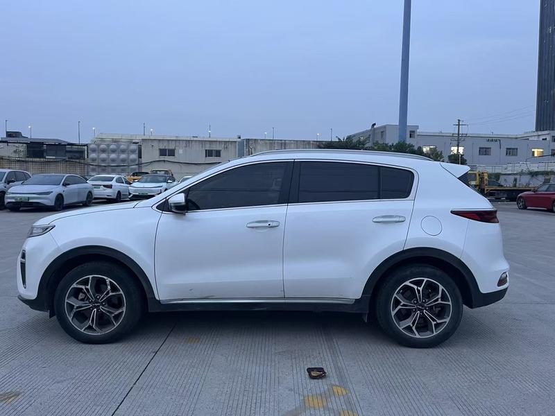 Kia KX5, 2022 — фото 4 из 12