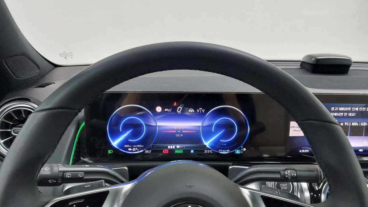 Mercedes-Benz EQB, 2025 — фото 8 из 12