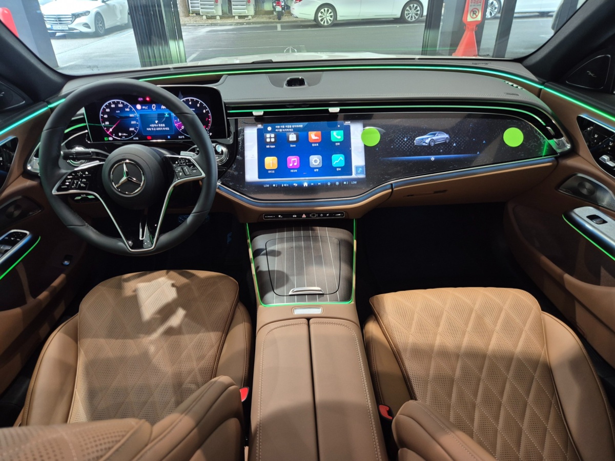 Mercedes-Benz E-Class, 2026 — фото 7 из 12