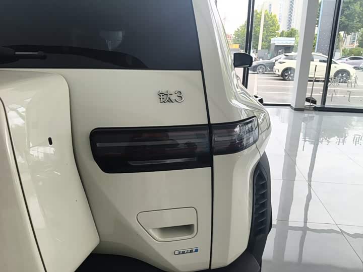 BYD FangChengBao Titanium 3 (Tai 3), 2025 — фото 8 из 9