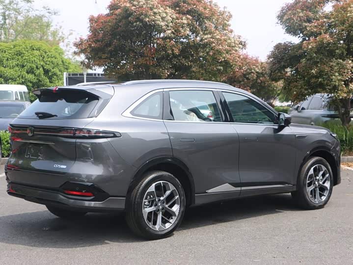 Changan CS75 Plus, 2026 — фото 7 из 9