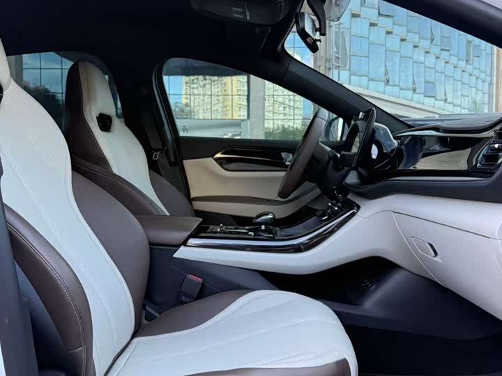 BYD Qin Plus, 2024 — фото 5 из 9