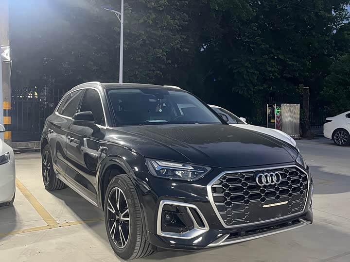 Audi Q5L, 2024 — фото 3 из 9