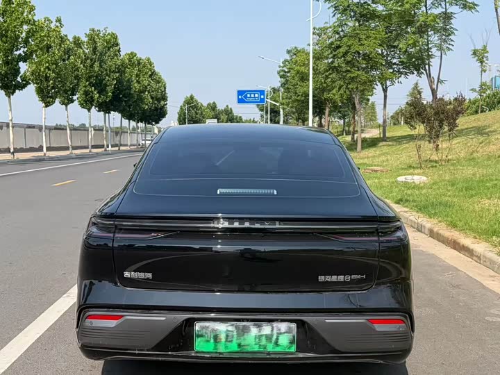 Geely Galaxy Starshine 8 EM-i, 2025 — фото 9 из 9