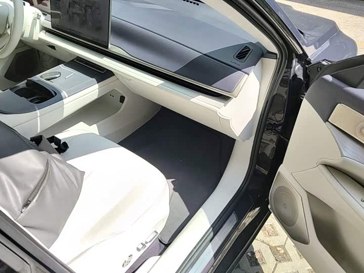 Buick Electra L7, 2025 — фото 9 из 9