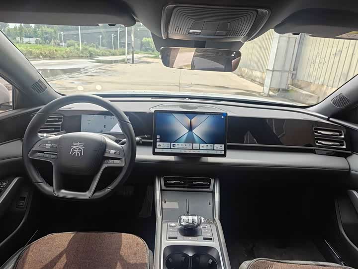BYD Qin L, 2025 — фото 6 из 9
