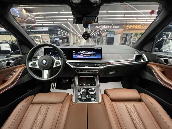 BMW X7, 2023 — фото 4 из 9