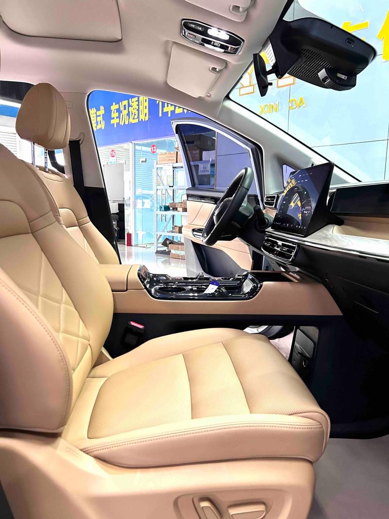 GAC Trumpchi E8, 2024 — фото 7 из 9