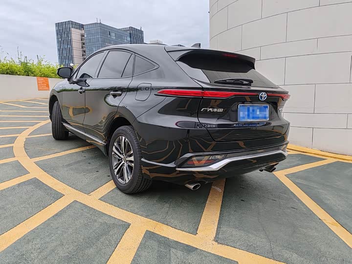 Toyota Venza, 2023 — фото 4 из 9
