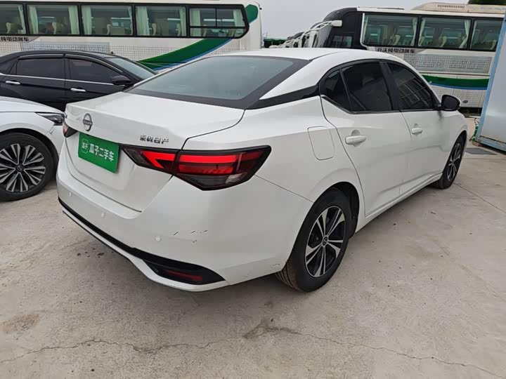 Nissan Sylphy, 2023 — фото 7 из 9