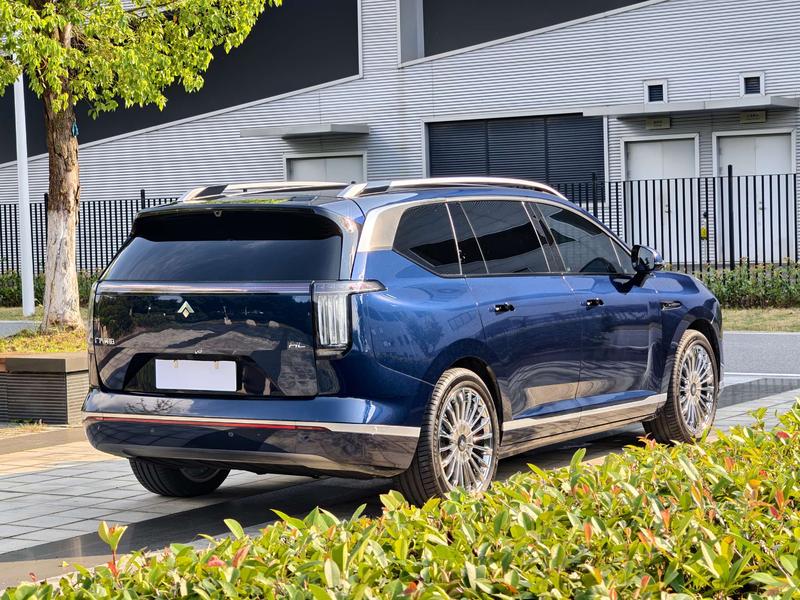 GAC Hyptec HL, 2025 — фото 7 из 12
