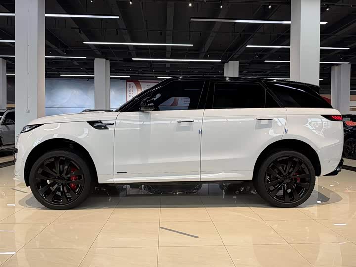 Land Rover Range Rover Sport, 2024 — фото 7 из 9