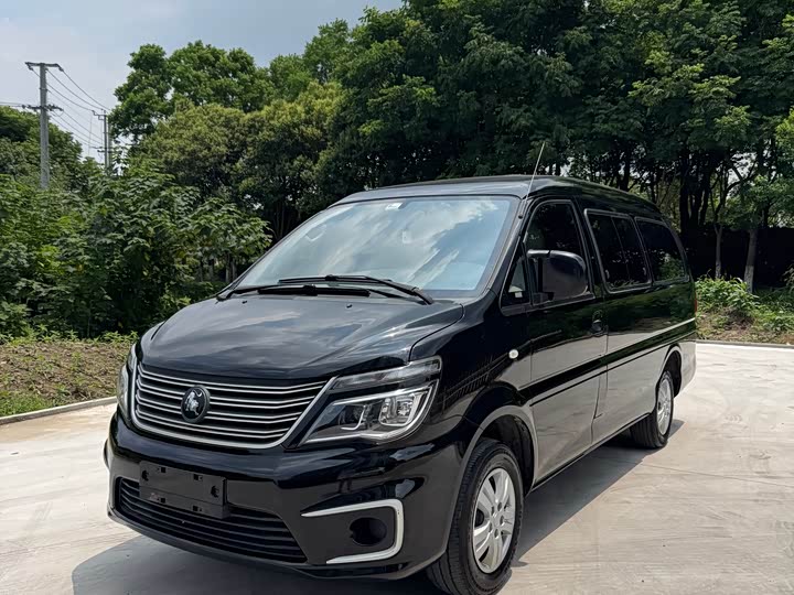 Dongfeng Forthing Lingzhi M5, 2022 — купить в Москве под ключ