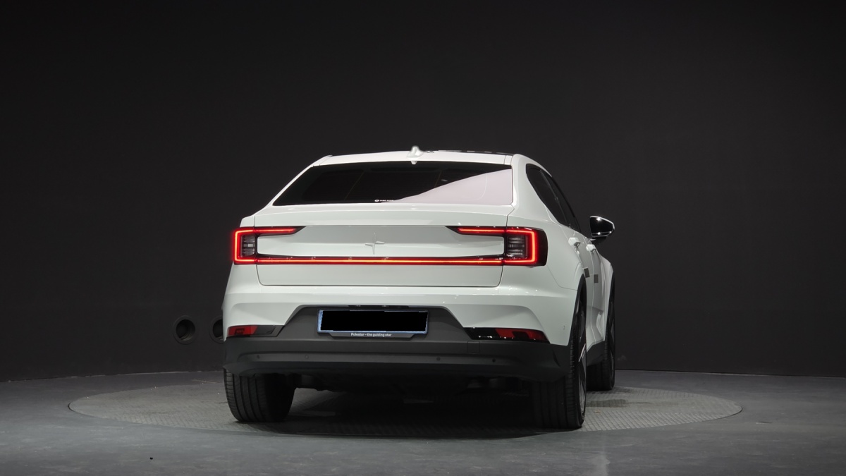 Polestar 2, 2025 — фото 4 из 12