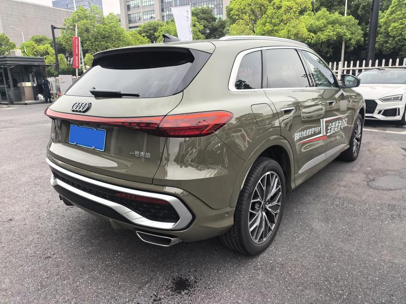 Audi Q5L, 2025 — фото 4 из 12