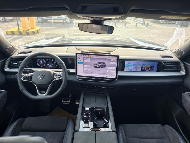 Volkswagen Teramont Pro, 2025 — фото 7 из 12